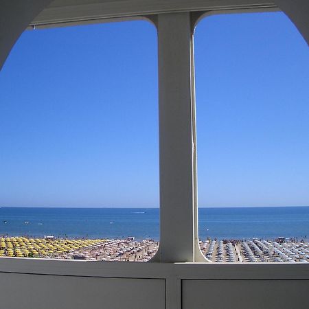Hotel Spiaggia Marconi Rimini Esterno foto