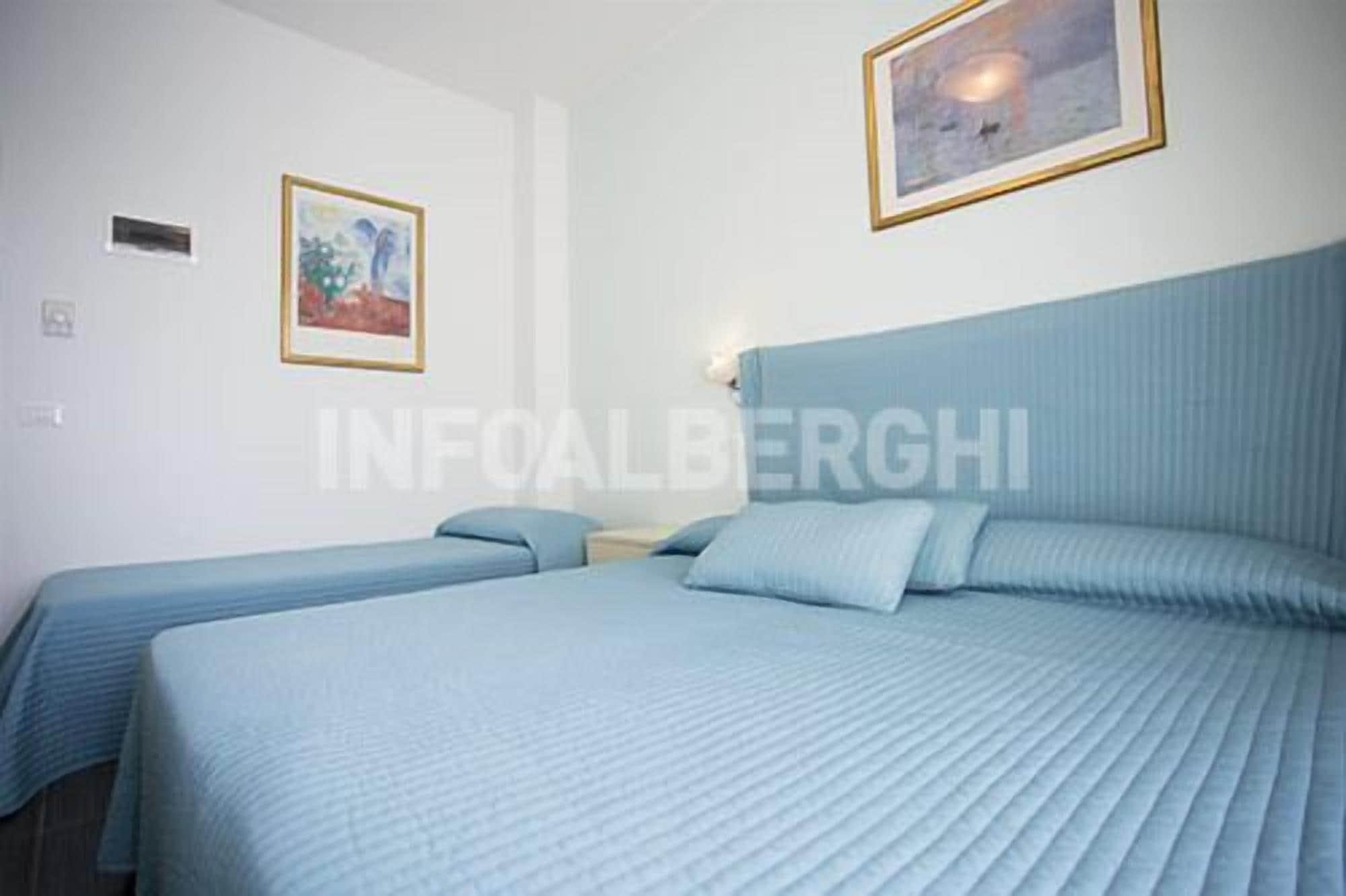 Hotel Spiaggia Marconi Rimini Esterno foto