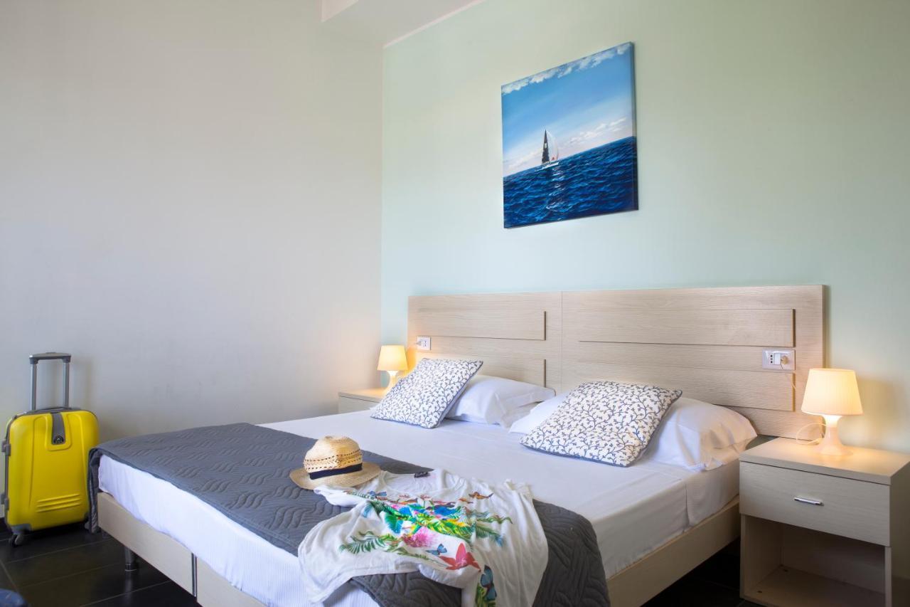 Hotel Spiaggia Marconi Rimini Esterno foto