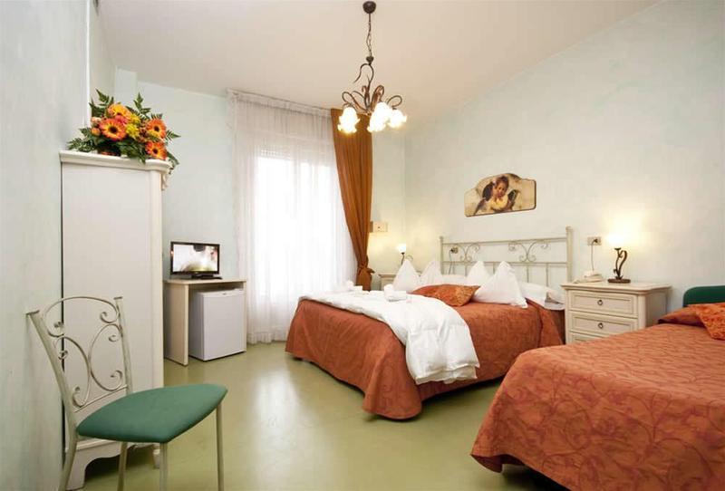 Hotel Spiaggia Marconi Rimini Esterno foto